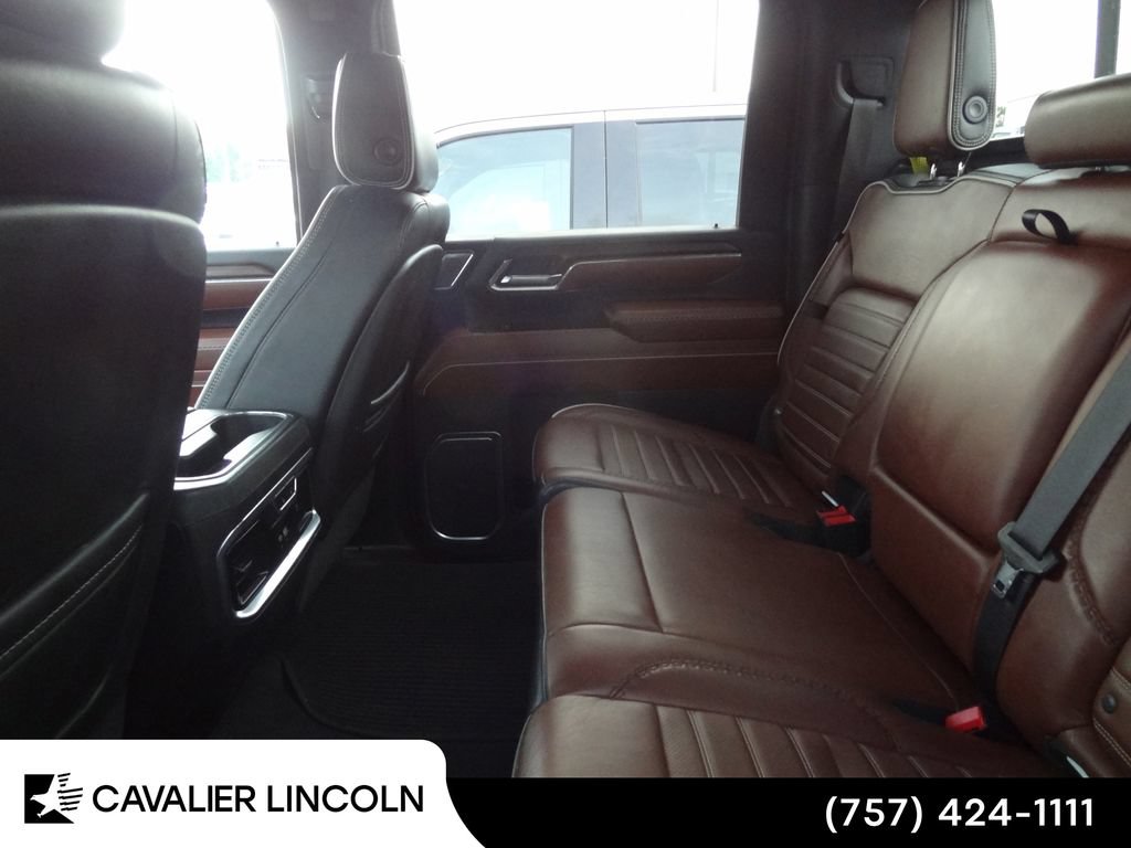 Used 2024 GMC Sierra 2500 Denali Ultimate w/ Max Trailering Package AWD/4WD image 12
