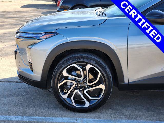 Used 2025 Chevrolet Trax RS w/ Sunroof Package image 8