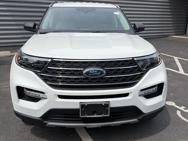 Certified 2023 Ford Explorer XLT w/ Equipment Group 202A AWD/4WD image 9