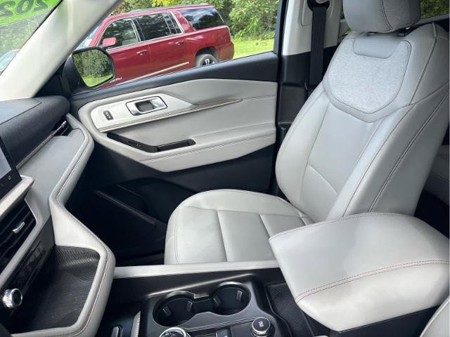 Certified 2025 Ford Explorer Active w/ Active Comfort Package AWD/4WD image 22