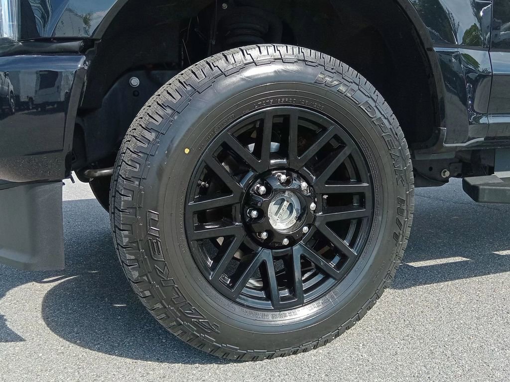Certified 2022 Ford F250 XLT w/ Black Appearance Package AWD/4WD image 14