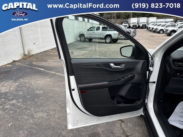 Certified 2024 Ford Escape ST-Line w/ Tech Pack #1 image 19