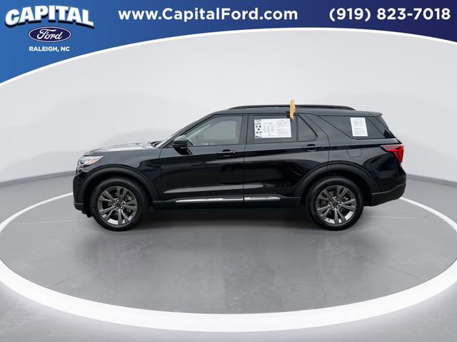 Certified 2025 Ford Explorer Active w/ Active Comfort Package image 3