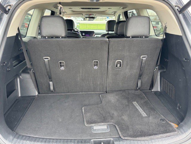 Used 2025 Kia Telluride S AWD/4WD image 32