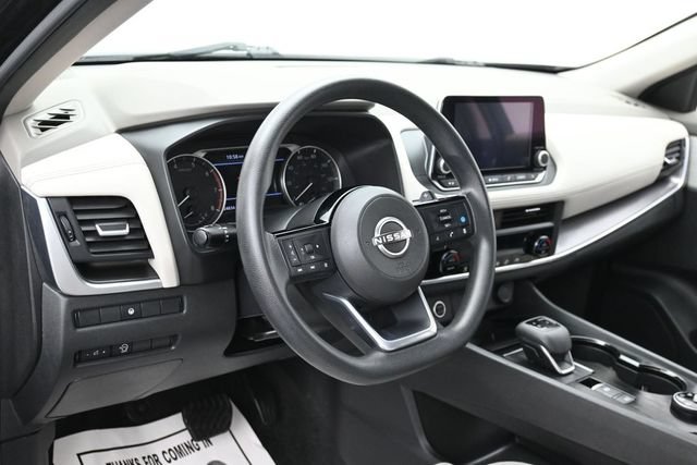 Used 2023 Nissan Rogue SV AWD/4WD image 15