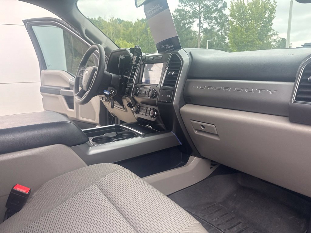 Certified 2022 Ford F250 XLT w/ Black Appearance Package AWD/4WD image 34