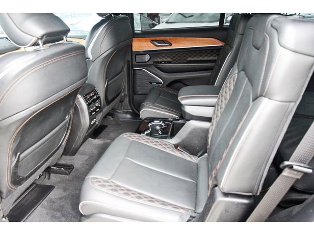 Used 2021 Jeep Grand Cherokee L Summit image 12
