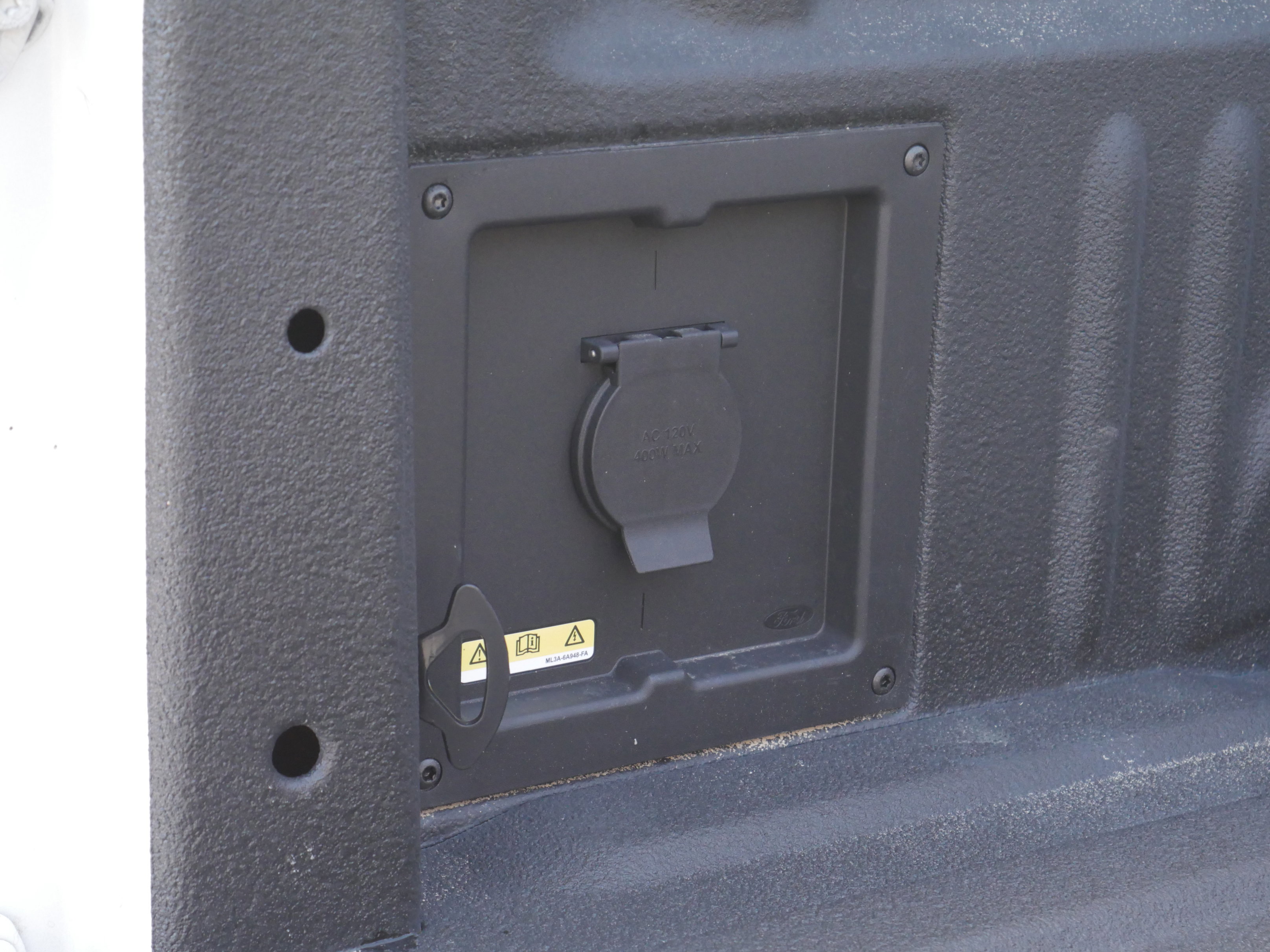 Certified 2025 Ford F150 Lariat w/ Equipment Group 502A High image 30