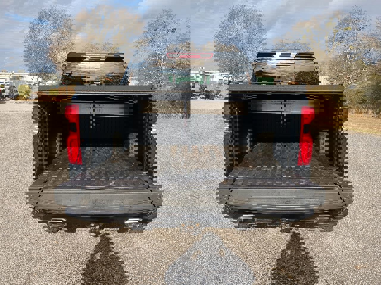 Used 2021 Chevrolet Silverado 1500 LT Trail Boss w/ Convenience Package II image 11