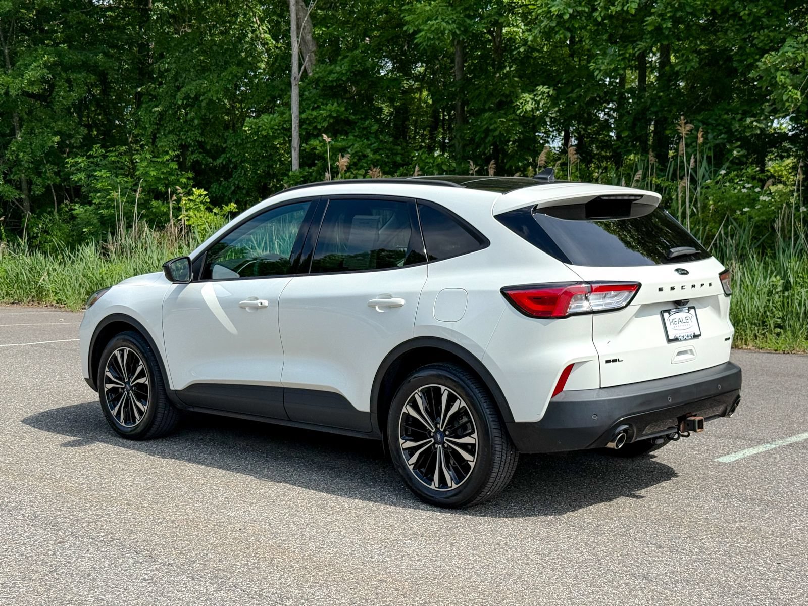 Certified 2022 Ford Escape SEL w/ SEL Stealth AWD Package image 4