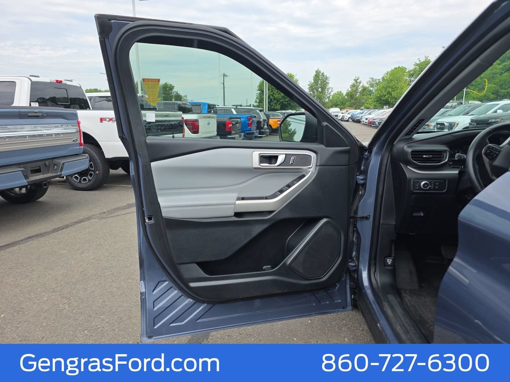 Certified 2021 Ford Explorer XLT w/ Equipment Group 202A AWD/4WD image 19