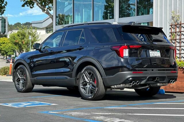 Certified 2025 Ford Explorer ST w/ Sun And Sound Package AWD/4WD image 6