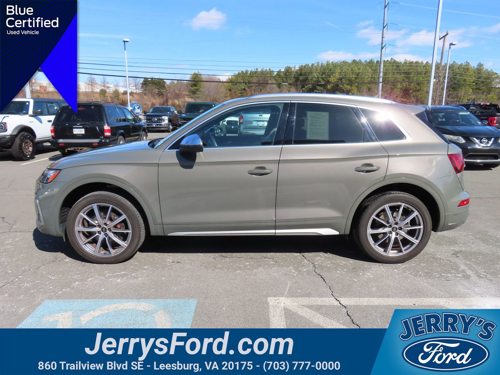 Used 2023 Audi SQ5 Premium w/ Convenience Package image 3