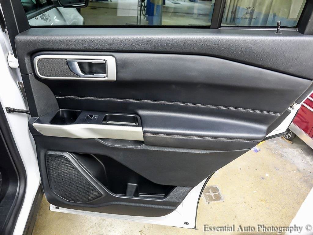 Certified 2021 Ford Explorer XLT image 25