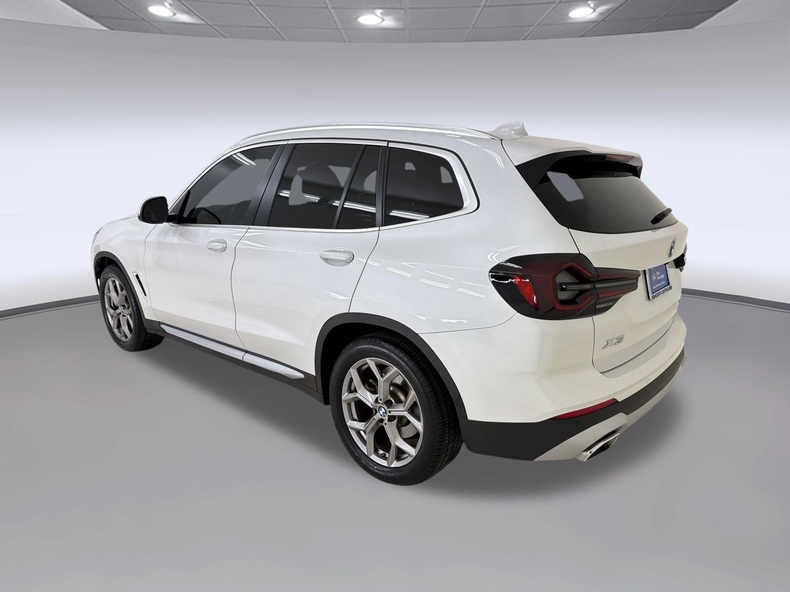 Used 2022 BMW X3 sDrive30i w/ Convenience Package w/ZPA RWD image 3