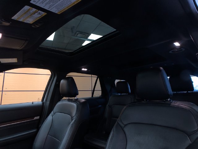 Certified 2019 Ford Explorer Limited w/ Class III Trailer Tow Package FWD image 20