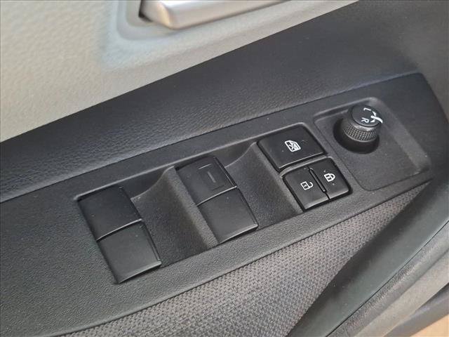 Used 2021 Toyota Corolla LE FWD image 13
