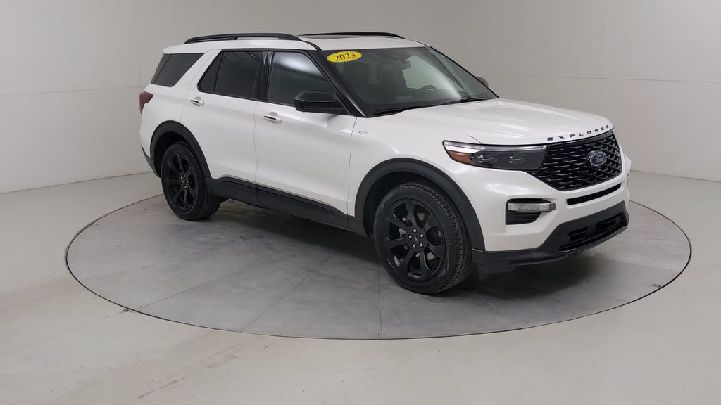 Certified 2023 Ford Explorer ST-Line w/ Class IV Trailer Tow Package AWD/4WD image 11