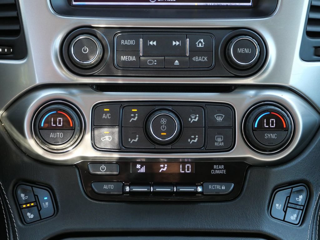 Used 2018 Chevrolet Suburban Premier AWD/4WD image 18