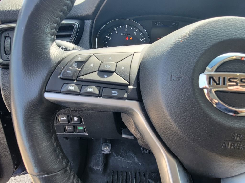 Used 2018 Nissan Rogue SV w/ Premium Package FWD image 50