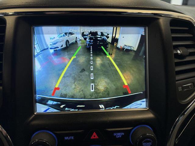 Used 2018 Jeep Grand Cherokee Limited image 23