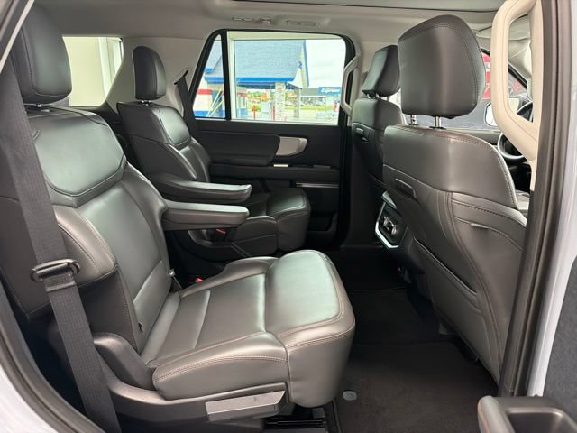 Certified 2025 Ford Expedition Active AWD/4WD image 16