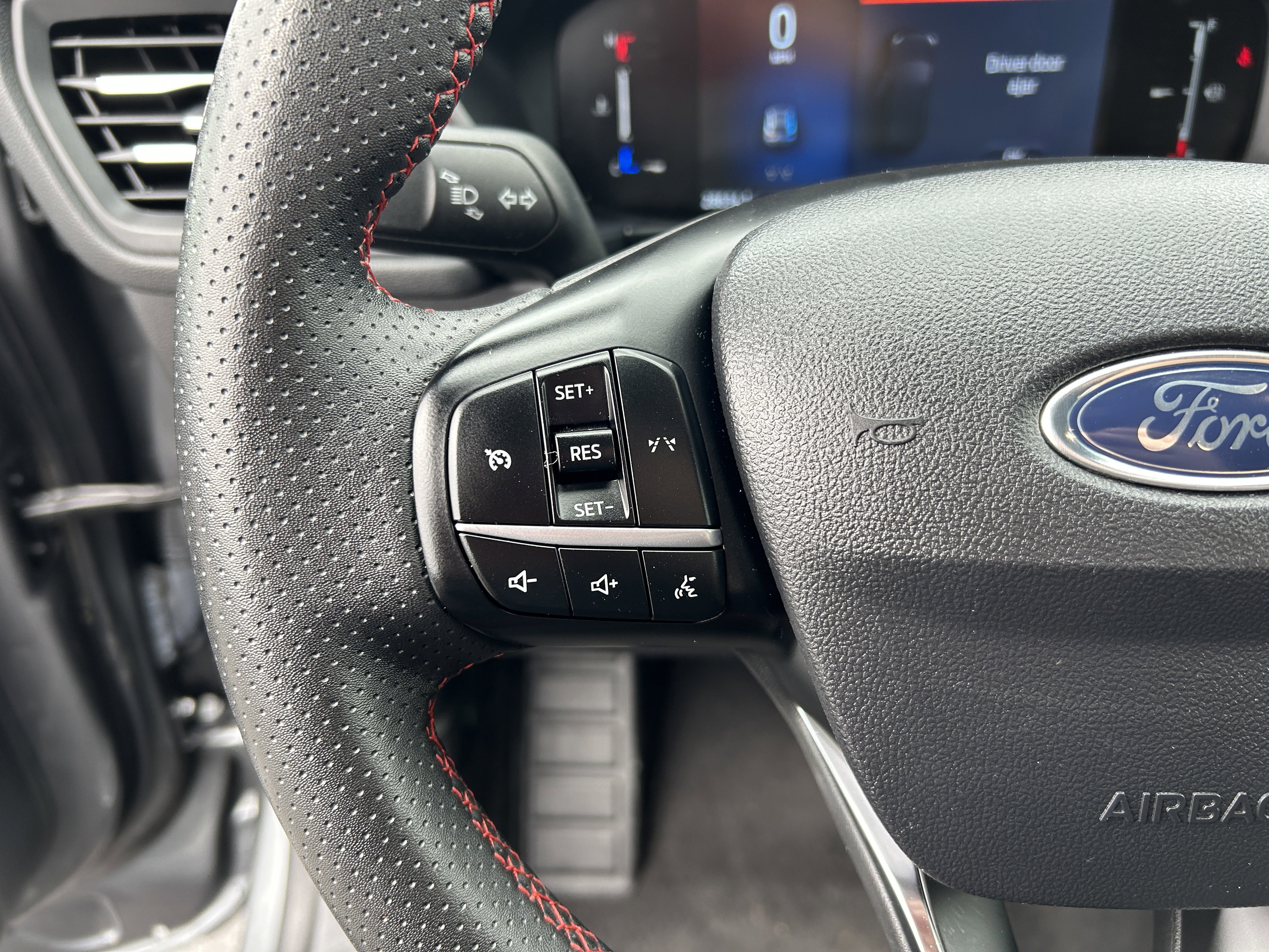 Certified 2025 Ford Escape ST-Line image 20