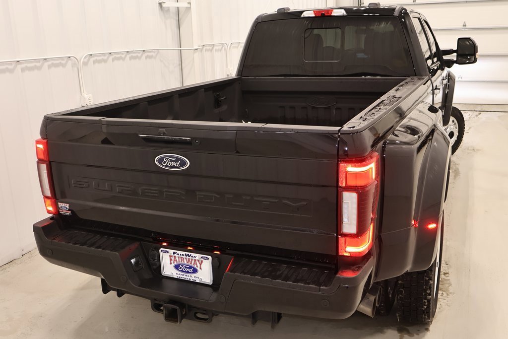 Certified 2022 Ford F450 Platinum w/ FX4 Off-Road Package image 7