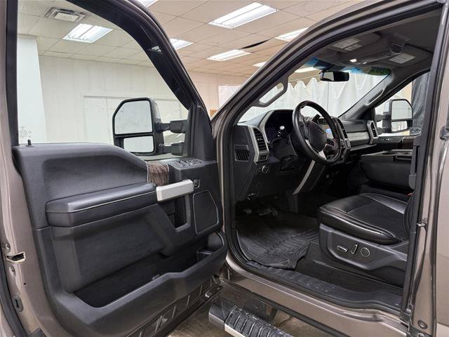 Certified 2019 Ford F250 Lariat w/ Chrome Package AWD/4WD image 8
