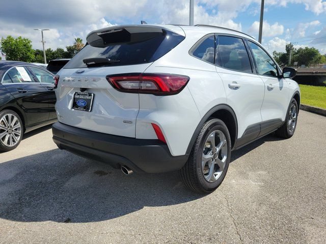 Certified 2025 Ford Escape ST-Line w/ Equipment Group 301A FWD image 6