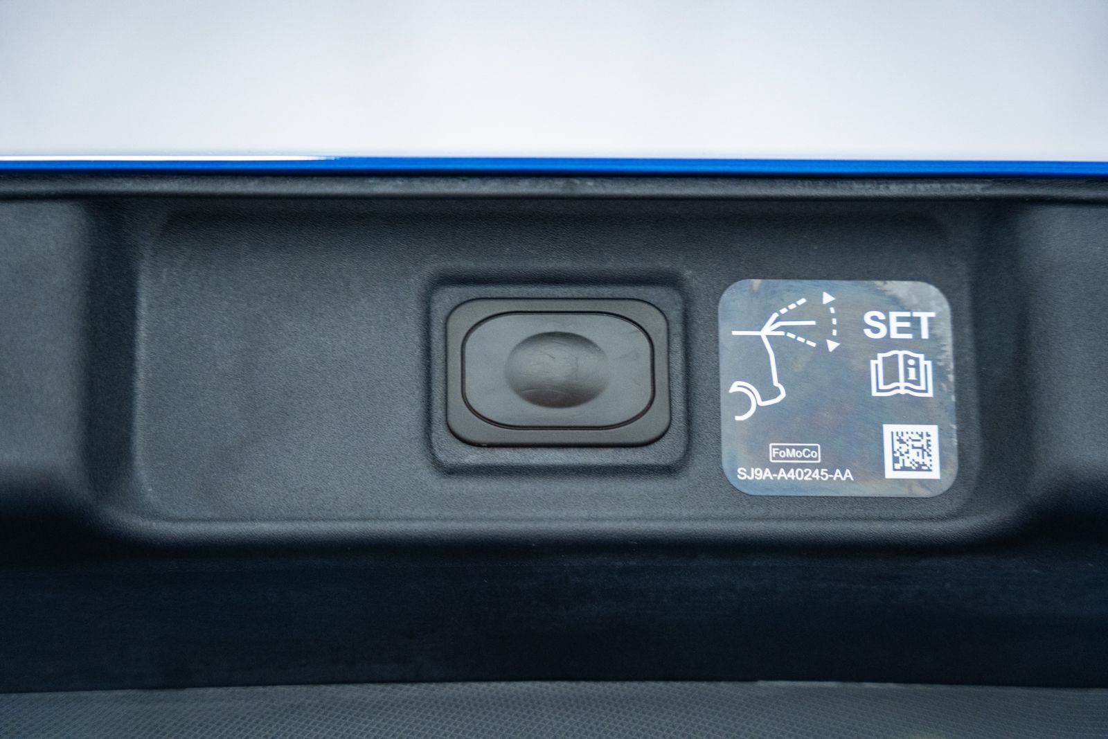 Certified 2025 Ford Mustang Mach-E Premium AWD/4WD image 11