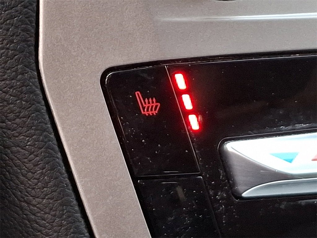 Certified 2022 Ford Explorer XLT w/ Class IV Trailer Tow Package image 27