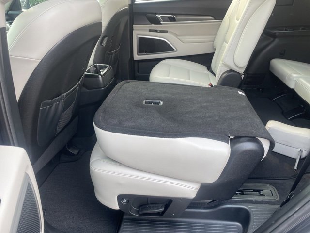 Used 2022 Kia Telluride S image 48