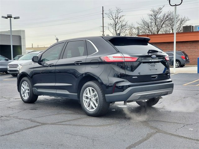 Certified 2024 Ford Edge SEL w/ Convenience Package image 2