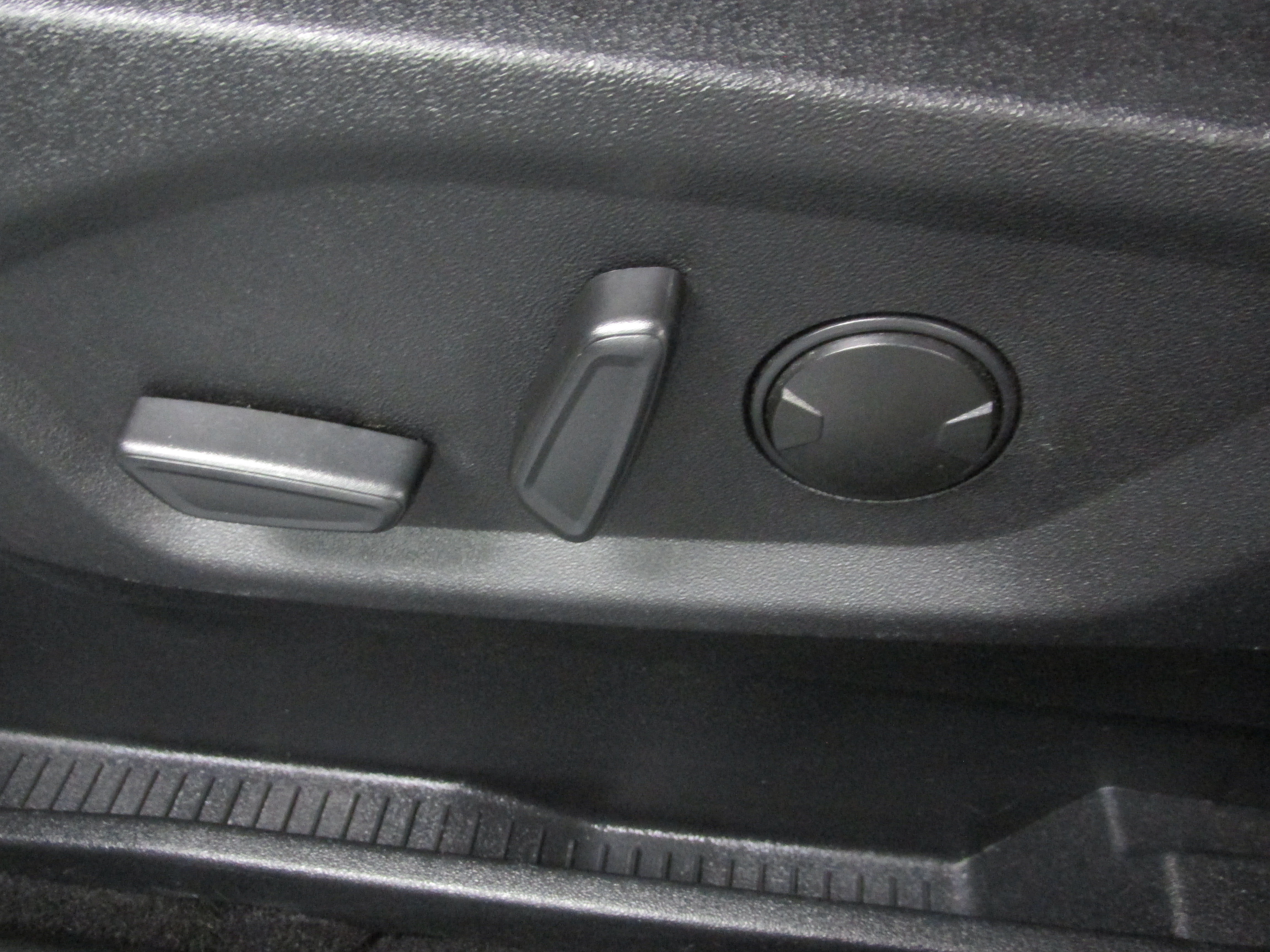 Certified 2024 Ford Edge SEL AWD/4WD image 29