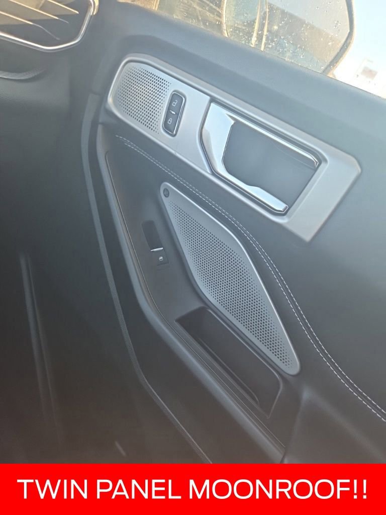 Certified 2020 Ford Explorer ST w/ Premium Technology Package image 15