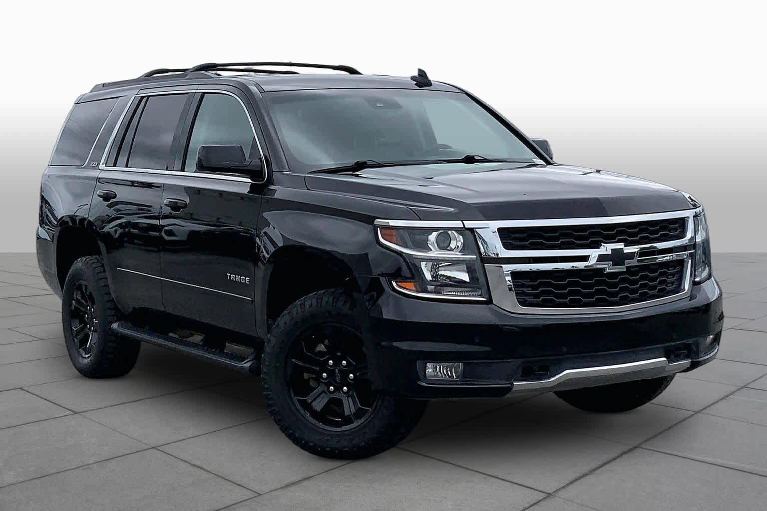 Used 2017 Chevrolet Tahoe LT w/ Luxury Package AWD/4WD image 3