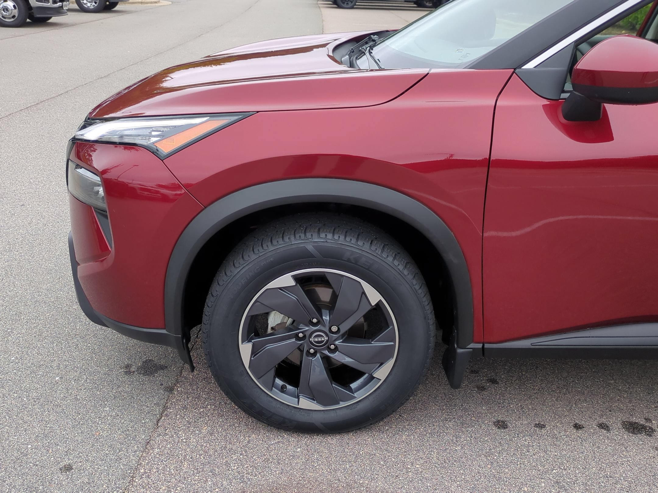 Used 2025 Nissan Rogue SV w/ SV Premium Package FWD image 11