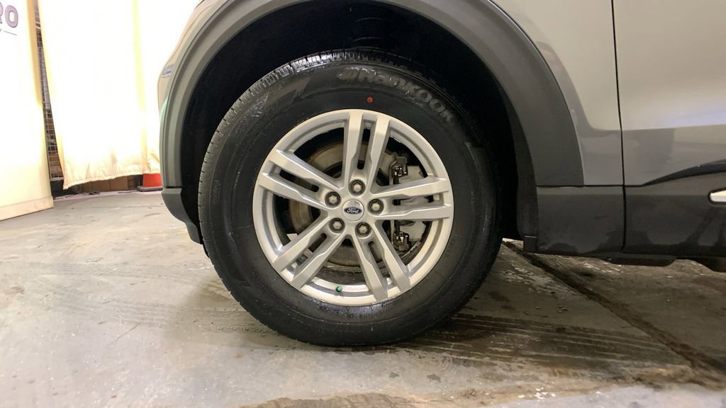 Certified 2022 Ford Explorer XLT w/ Equipment Group 202A image 48