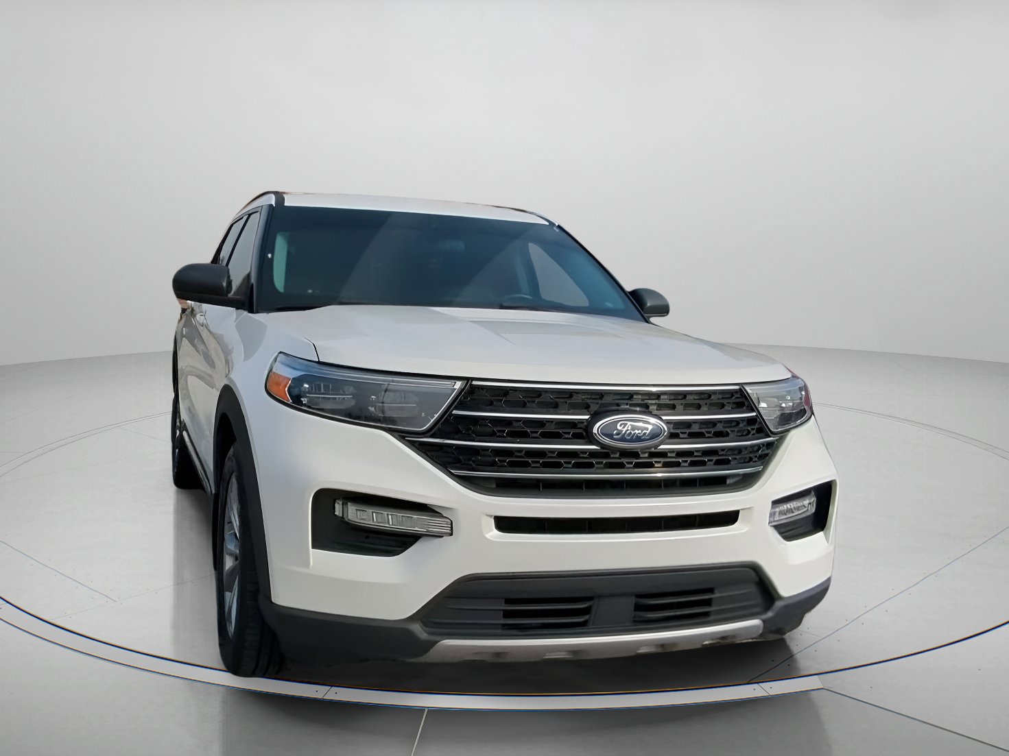 Certified 2020 Ford Explorer XLT w/ Equipment Group 202A image 29