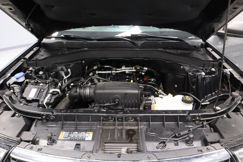 Certified 2023 Ford Explorer XLT w/ Equipment Group 202A image 15