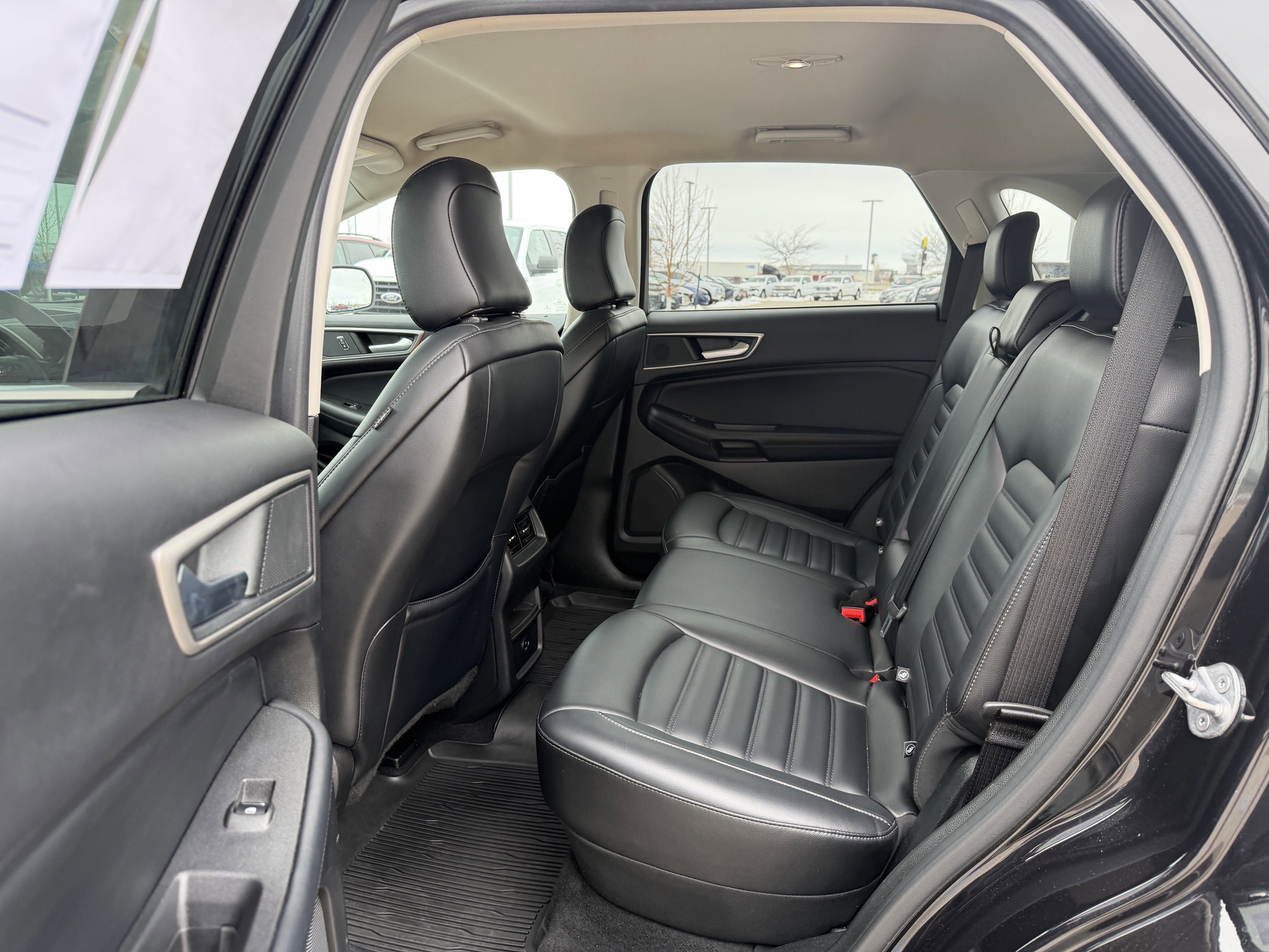 Certified 2022 Ford Edge SEL w/ Cold Weather Package image 21