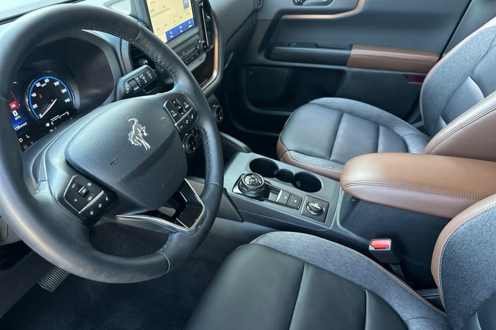 Certified 2024 Ford Bronco Sport Outer Banks w/ Topo Graphic Package image 11