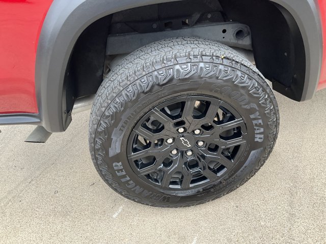 Used 2026 Chevrolet Colorado Trail Boss AWD/4WD image 16
