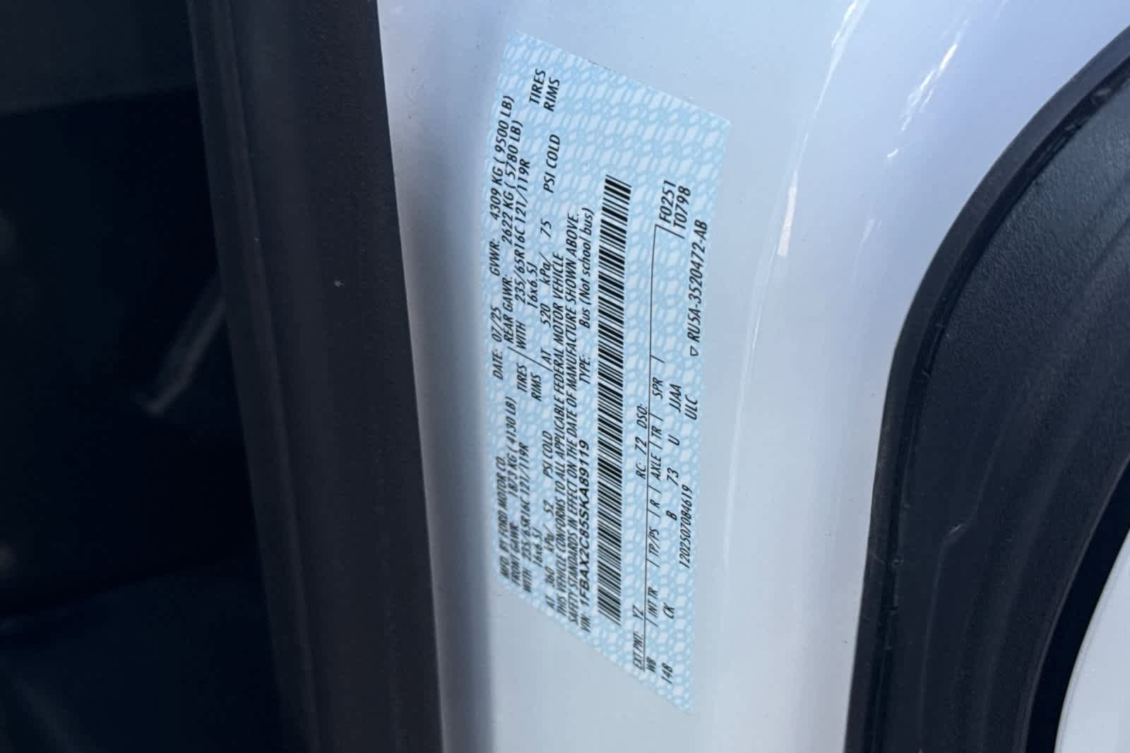 Certified 2025 Ford Transit 350 XLT RWD image 34