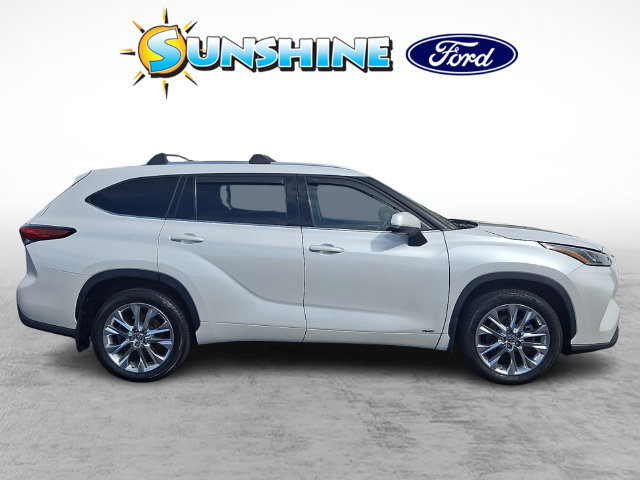 Used 2023 Toyota Highlander Limited AWD/4WD image 7