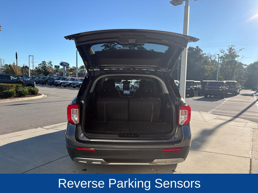 Certified 2022 Ford Explorer XLT w/ Equipment Group 202A RWD image 8