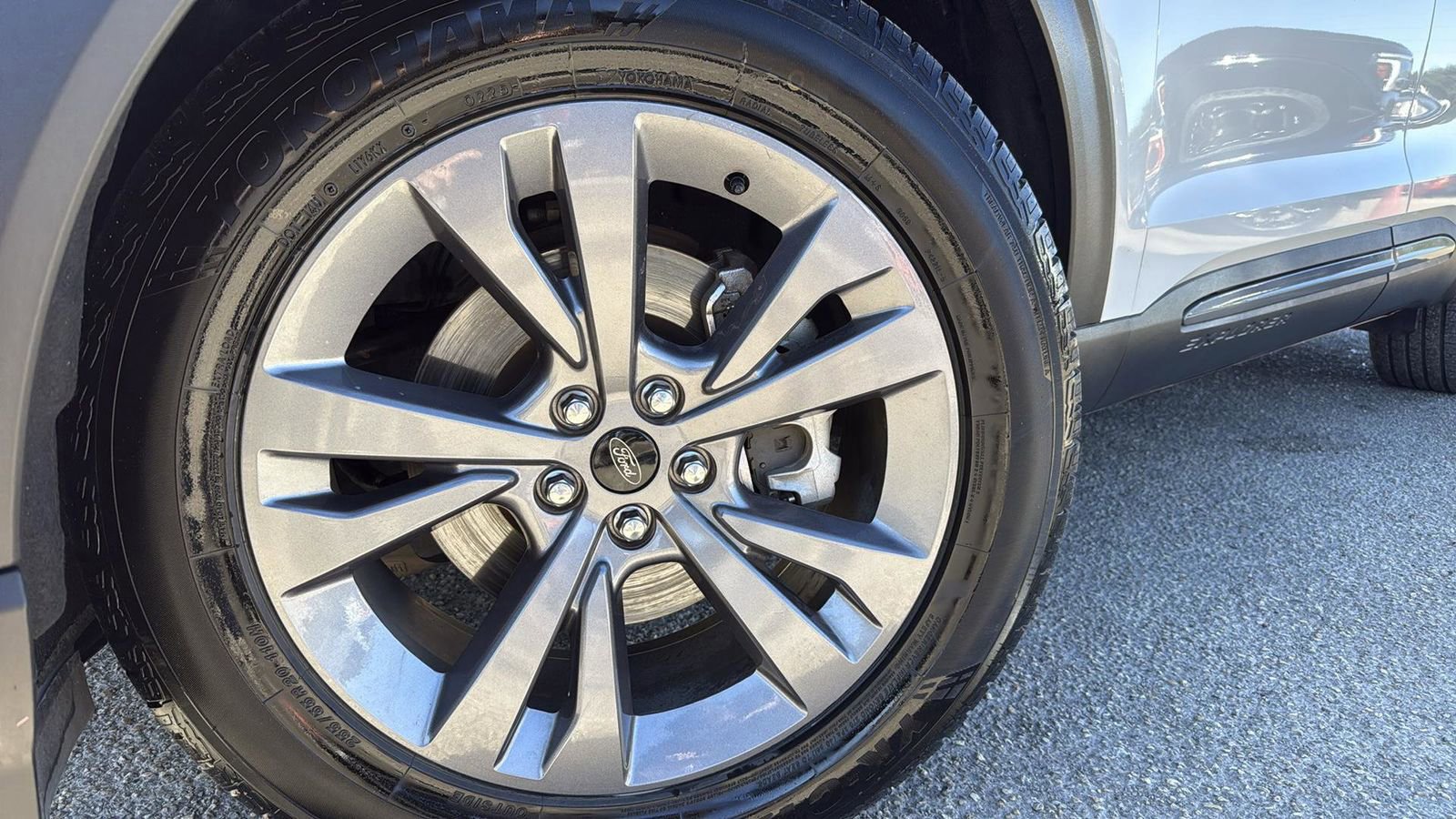 Certified 2023 Ford Explorer XLT w/ Equipment Group 202A image 5