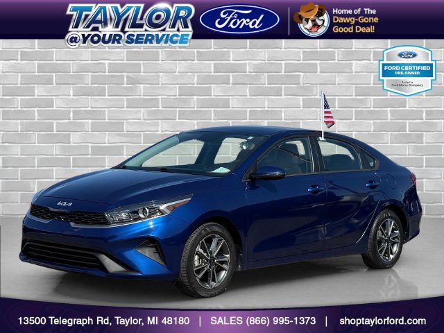 Used 2023 Kia Forte LXS w/ LXS Technology Package FWD image 1
