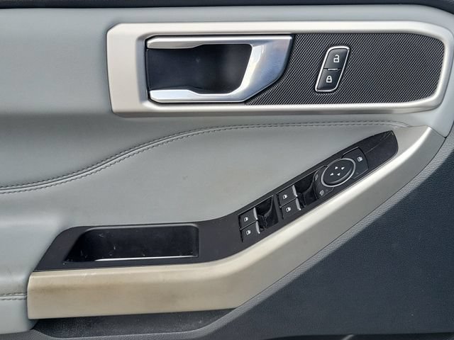 Certified 2021 Ford Explorer XLT w/ Equipment Group 202A RWD image 17